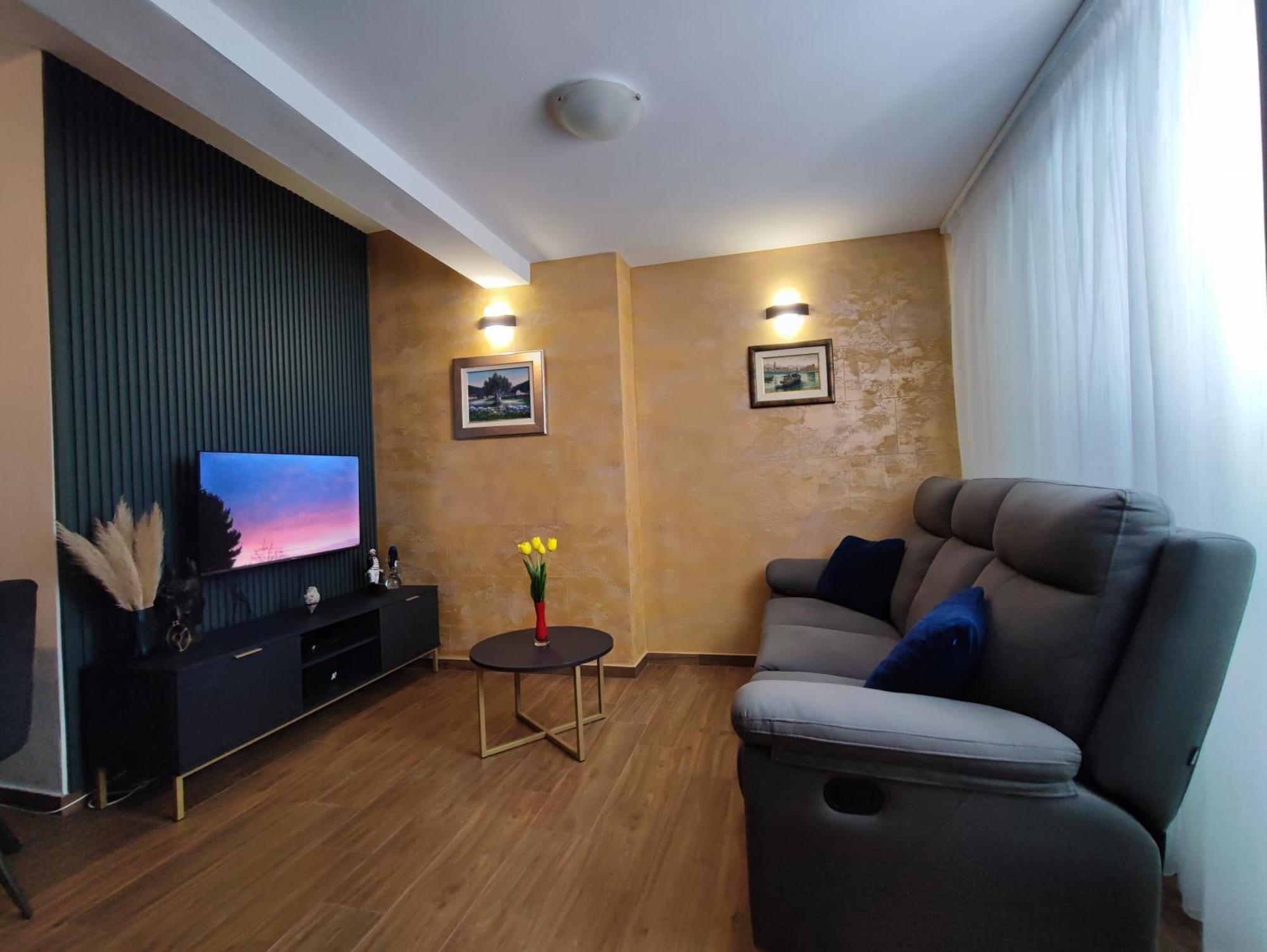 With Sea View Apartment